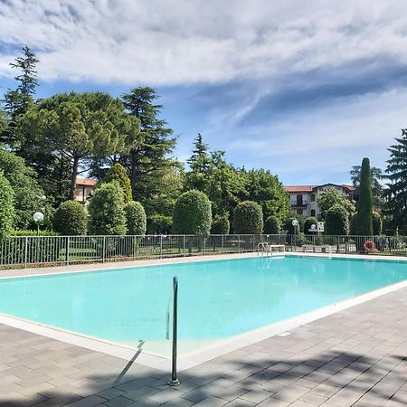 I Limoni Bilocale In Residence Con Piscina Пескьера-дель-Гарда Экстерьер фото